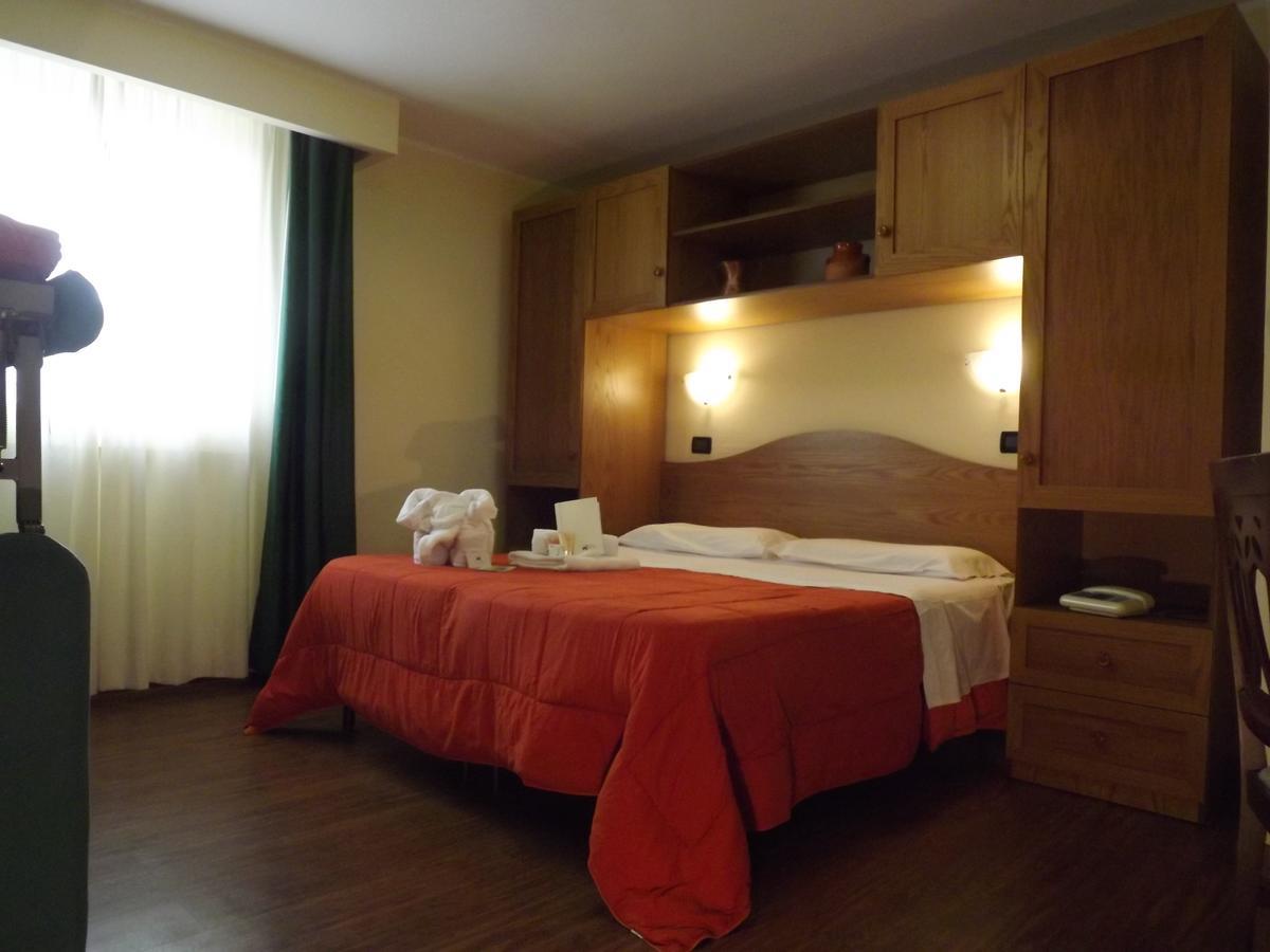 Club Hotel Kristiania 圣马西莫 外观 照片